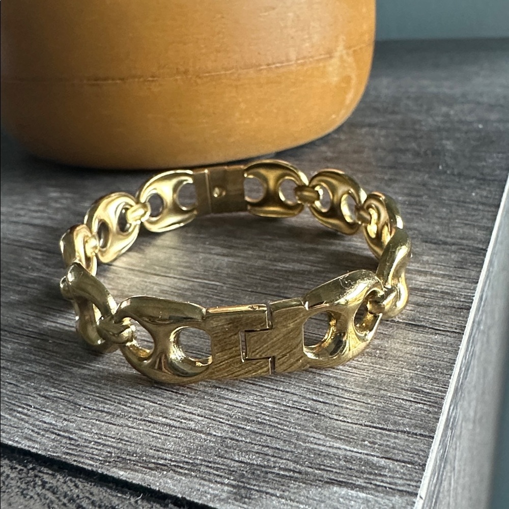 Mariner Puff Stainless Steel Hinged Bangle Bracelet - Picture 3 of 5